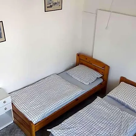 Narodak ,ubytovani * Jaroměř